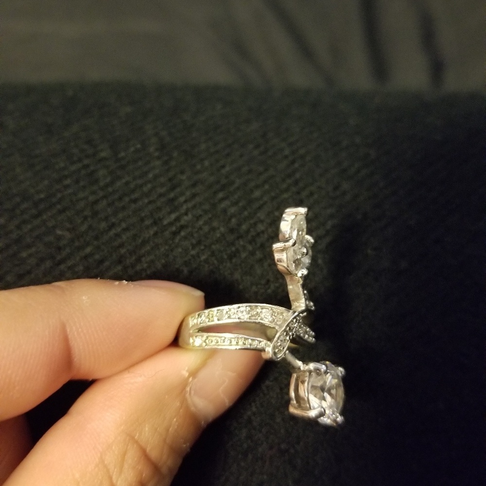 Ring - Picture 3 of 3